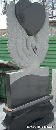 Памятник лебедь, гранит.